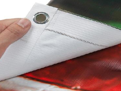 麻城喷绘和刀刮布的工艺区别。